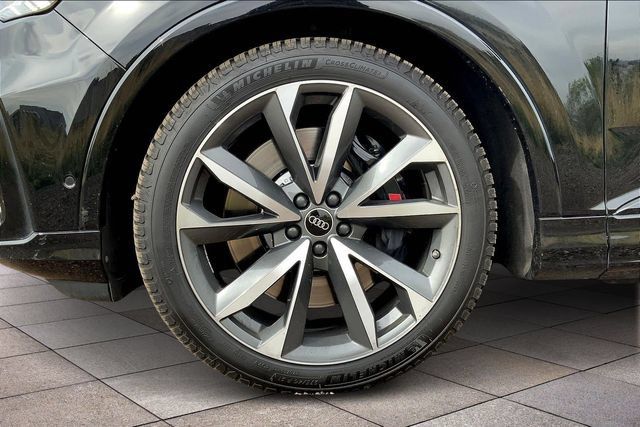 Used 2023 Audi SQ7 Premium Plus w/ Executive Package AWD/4WD image 9