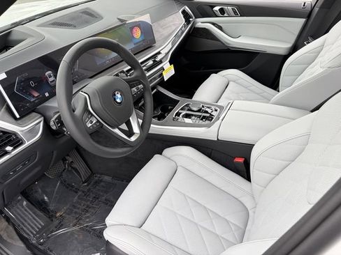 Used 2026 BMW X5 xDrive40i AWD/4WD image 18