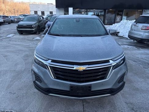 Used 2023 Chevrolet Equinox LT w/ Driver Convenience Package image 8