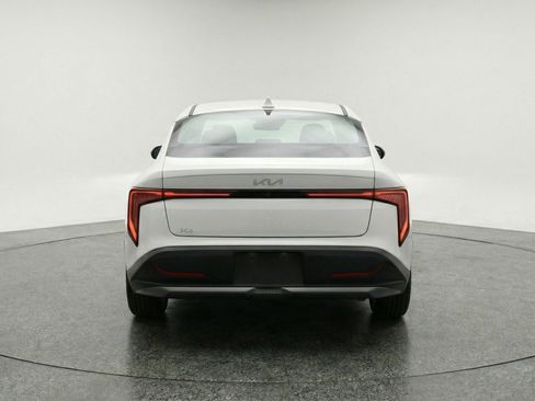 Used 2025 Kia K4 FWD image 7