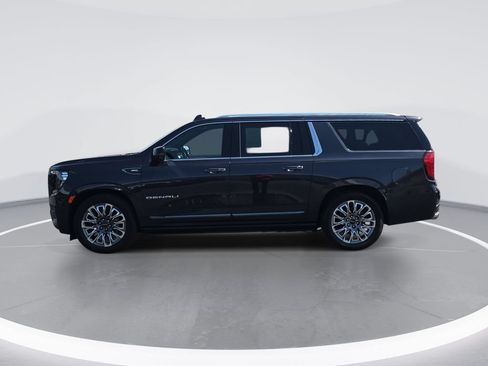 Certified 2023 GMC Yukon XL Denali Ultimate AWD/4WD image 7