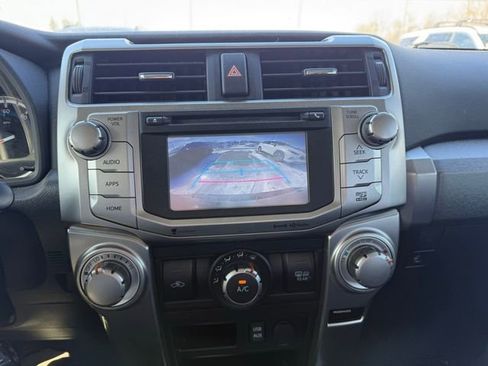 Used 2019 Toyota 4Runner SR5 Premium image 14