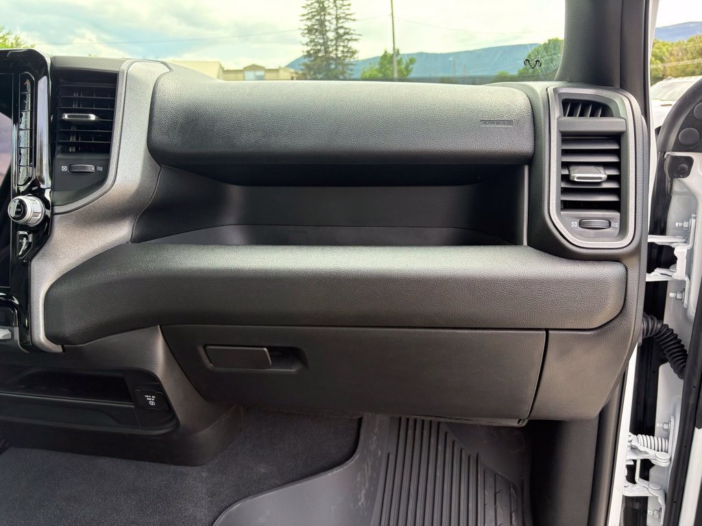 Certified 2025 RAM 2500 Tradesman AWD/4WD image 17
