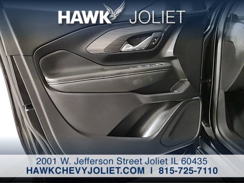 Used 2024 GMC Terrain SLE AWD/4WD image 18
