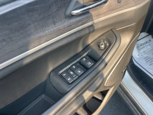 Used 2024 Jeep Grand Cherokee Limited 4xe AWD/4WD image 11