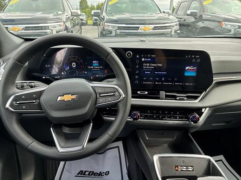 New 2027 Chevrolet Equinox LT w/ Convenience Package II AWD/4WD image 4