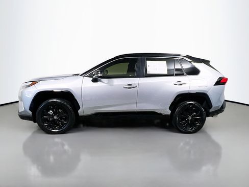 Used 2025 Toyota RAV4 XSE image 9