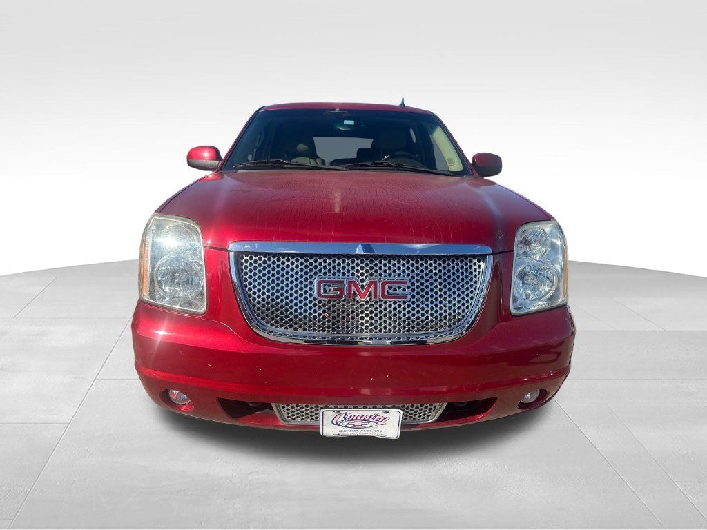 Used 2013 GMC Yukon Denali AWD/4WD image 8