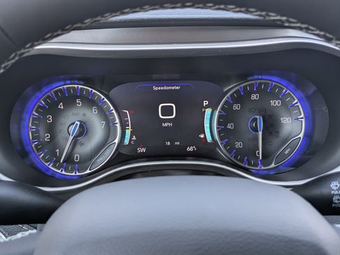 New 2026 Chrysler Pacifica Select image 10