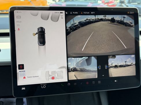 Used 2023 Tesla Model 3 Standard Range RWD image 26