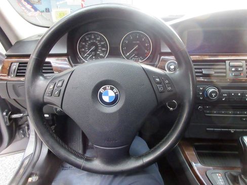 Used 2011 BMW 328i xDrive Sedan AWD/4WD image 13