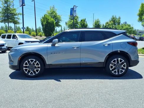Certified 2025 Chevrolet Blazer RS FWD image 34