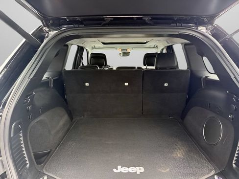 Used 2021 Jeep Grand Cherokee Summit AWD/4WD image 7