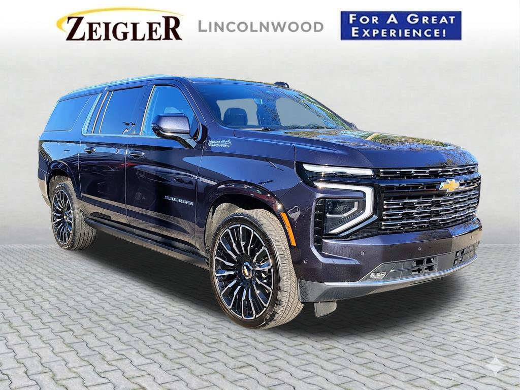 Used 2025 Chevrolet Suburban High Country AWD/4WD image 4