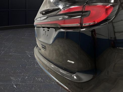 New 2026 Chrysler Pacifica Select image 34