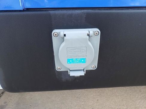 Used 2023 Ford E-350 and Econoline 350 Super Duty w/ Power Windows & Locks Group RWD image 24