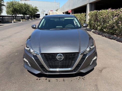Used 2020 Nissan Altima 2.5 S FWD image 3