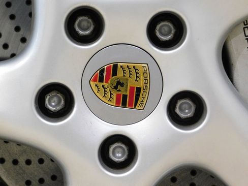 Used 2001 Porsche 911 Carrera 4 image 31