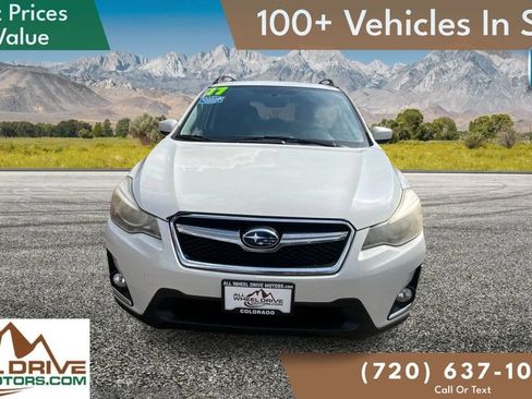 Used 2017 Subaru Crosstrek 2.0i Premium w/ Moonroof Package AWD/4WD image 2
