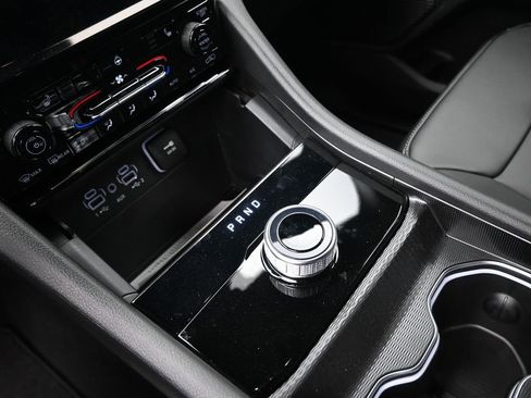 New 2025 Jeep Grand Cherokee L Limited w/ Black Appearance Package RWD image 9