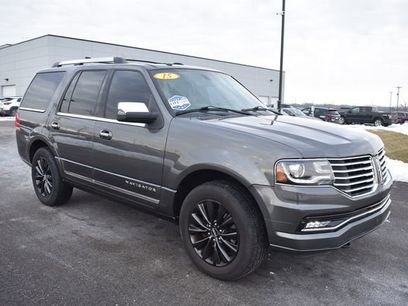 Used 2015 Lincoln Navigator Base