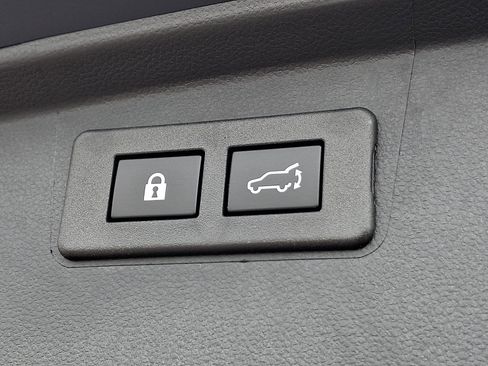 Certified 2025 Subaru Outback Premium w/ Popular Package #1A image 32