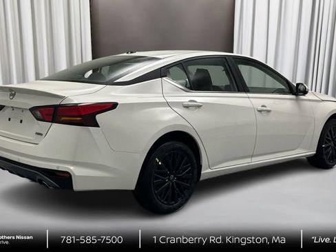 New 2026 Nissan Altima 2.5 SV w/ SV Special Edition Package AWD/4WD image 5