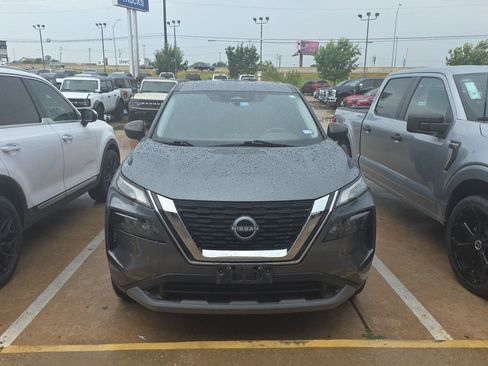 Used 2023 Nissan Rogue S FWD image 4
