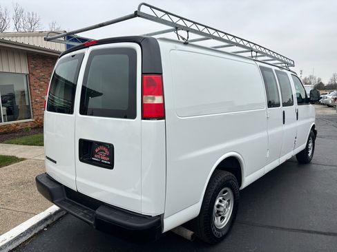 Used 2013 Chevrolet Express 2500 Extended image 3