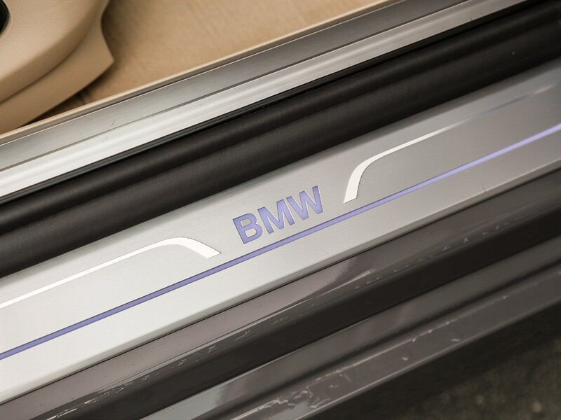 Used 2020 BMW 740i RWD image 25