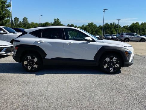 Used 2025 Hyundai Kona SEL FWD image 8