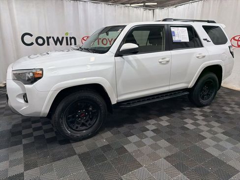 Used 2024 Toyota 4Runner TRD Off-Road AWD/4WD image 4