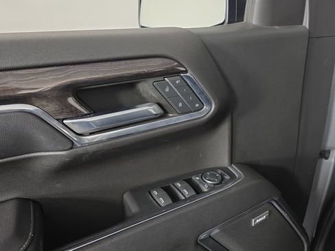 Used 2023 Chevrolet Silverado 1500 LTZ w/ LTZ Convenience Package II AWD/4WD image 27