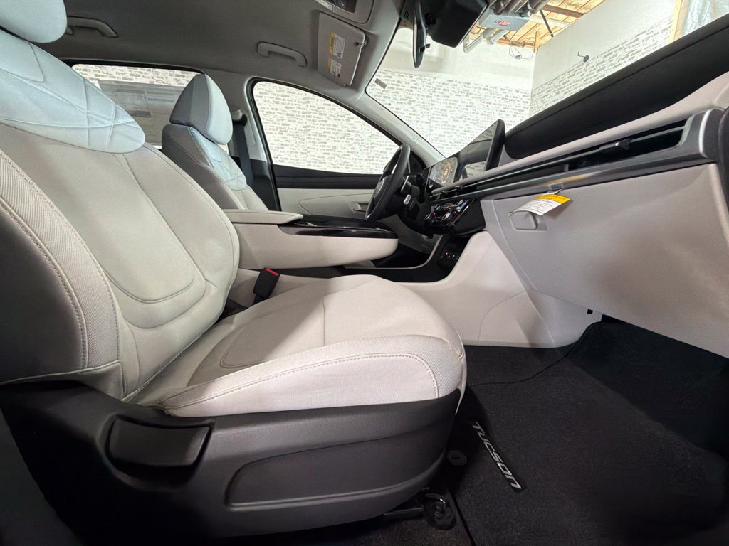 New 2026 Hyundai Tucson SEL FWD image 12
