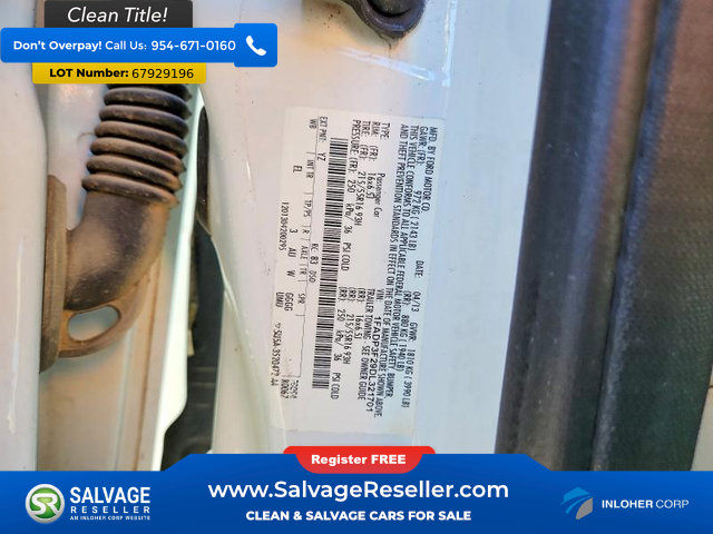 Used 2013 Ford Focus SE w/ Super Fuel Economy (SFE) Pkg FWD image 16
