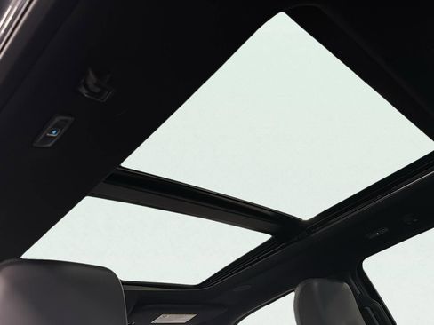 Used 2025 Ford F350 Platinum image 23