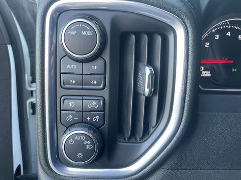 Used 2022 Chevrolet Silverado 1500 LT Trail Boss w/ Bed Protection Package image 17