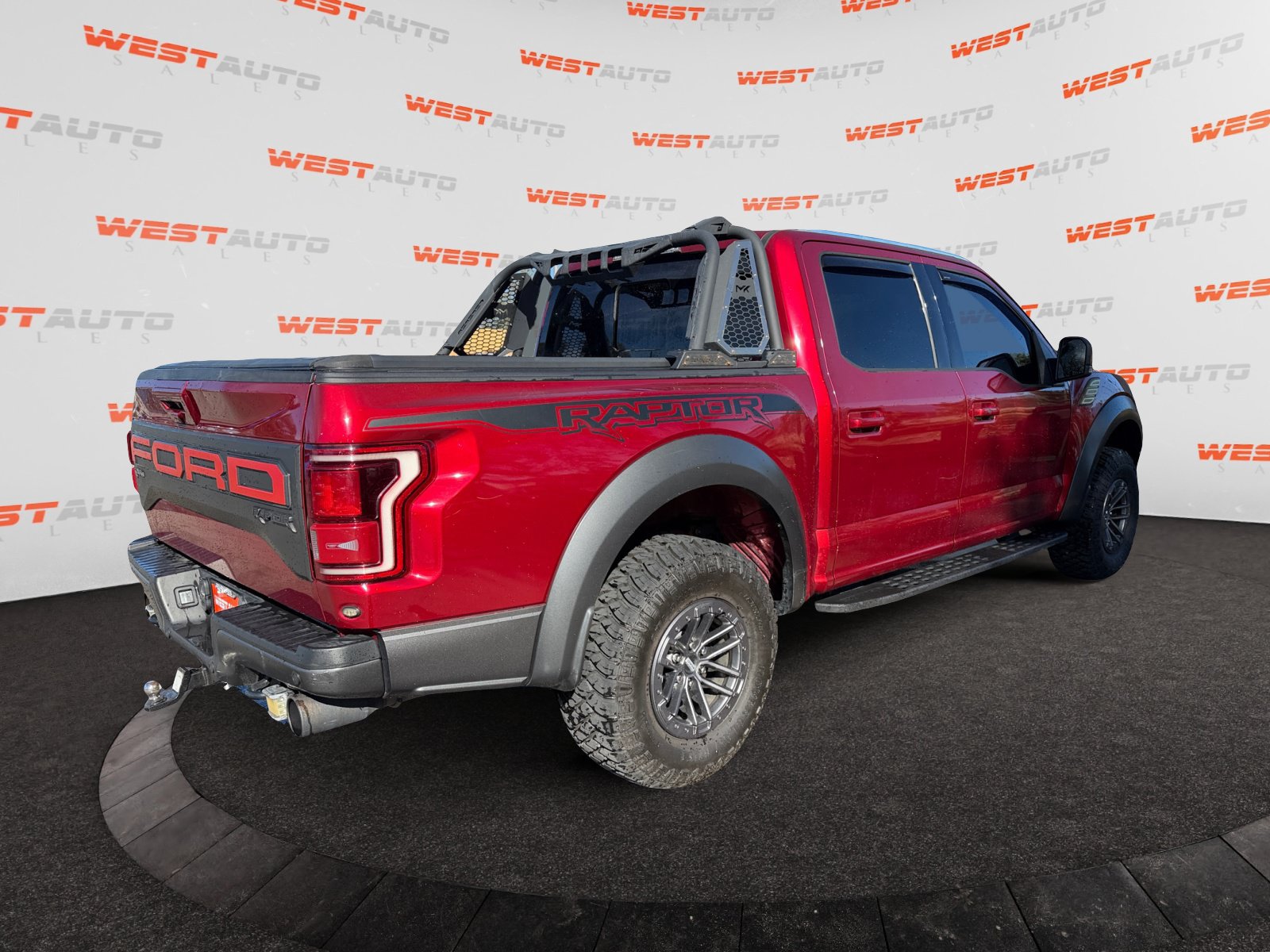 Used 2019 Ford F150 Raptor w/ Equipment Group 802A Luxury AWD/4WD image 5