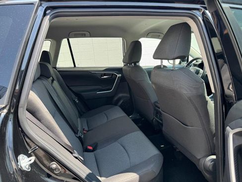Used 2025 Toyota RAV4 XLE image 10