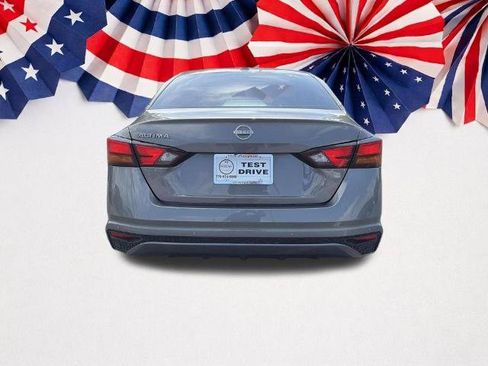 Certified 2025 Nissan Altima 2.5 S FWD image 4
