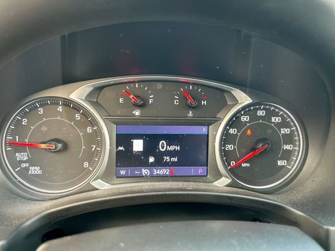 Used 2022 GMC Terrain SLT w/ Infotainment Package II AWD/4WD image 15