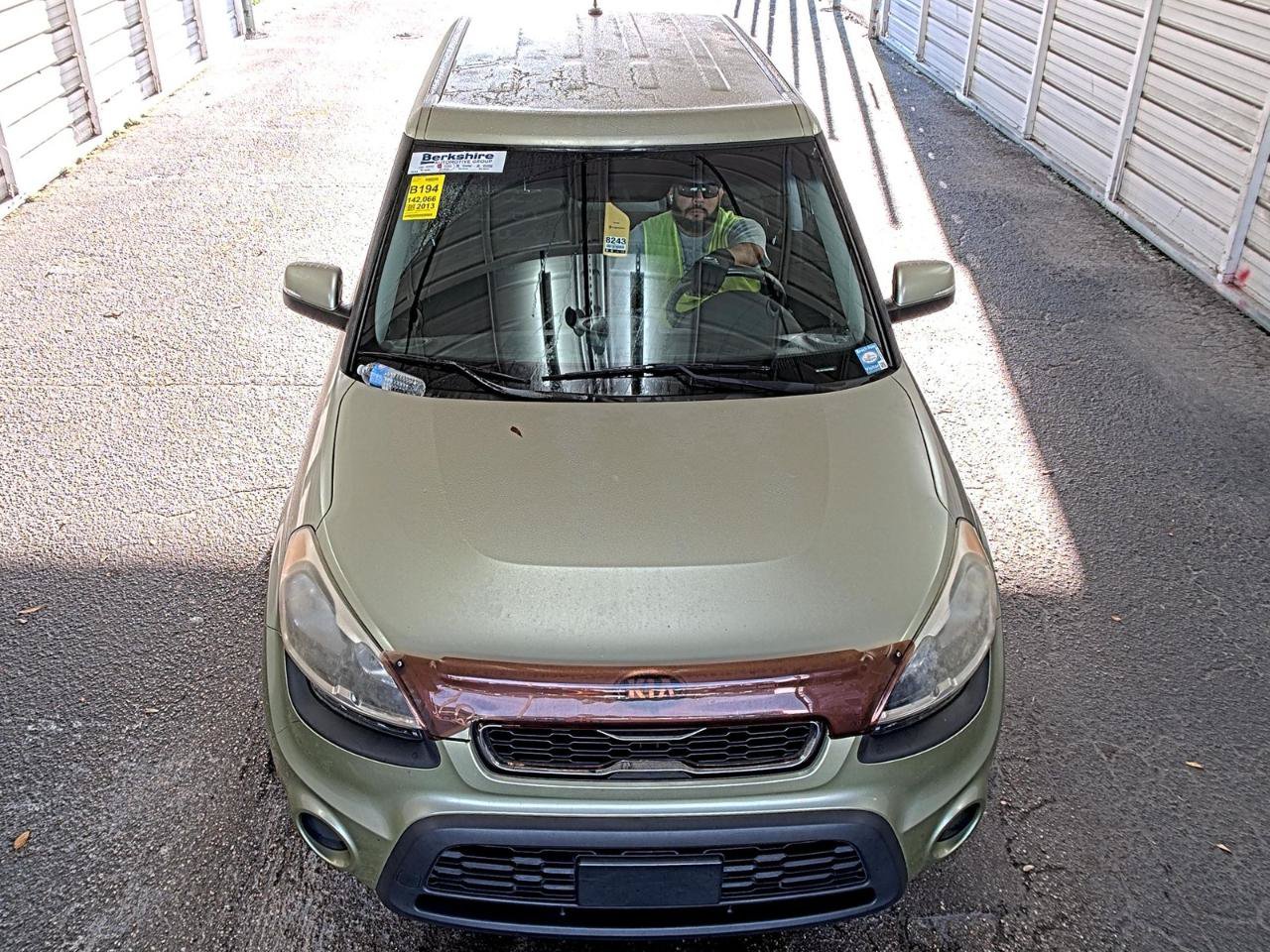 Used 2013 Kia Soul + FWD image 2
