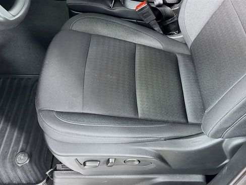 Used 2025 Chevrolet Silverado 1500 LT image 20