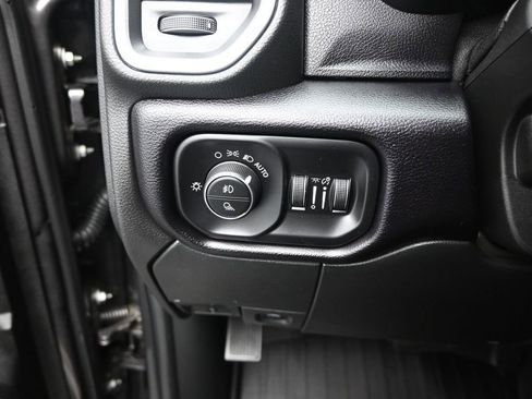Used 2021 RAM 2500 Laramie AWD/4WD image 12