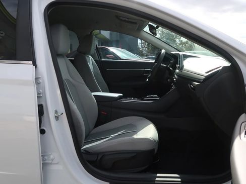 Used 2022 Hyundai Sonata SE image 25