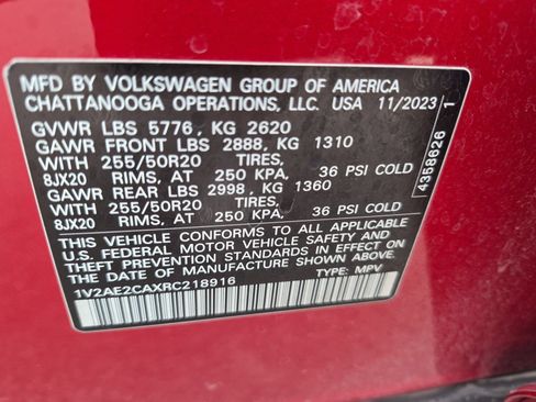 Used 2024 Volkswagen Atlas Cross Sport SEL R-Line AWD/4WD image 34