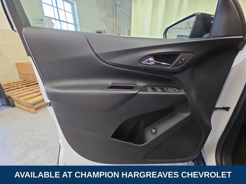 Used 2019 Chevrolet Equinox LT FWD image 30