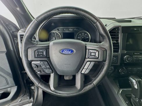 Used 2019 Ford F150 XLT w/ Equipment Group 302A Luxury AWD/4WD image 11