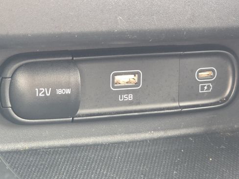 Used 2025 Kia Seltos S AWD/4WD image 6