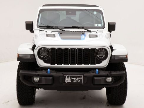 Used 2024 Jeep Wrangler Unlimited Rubicon 4xe image 7